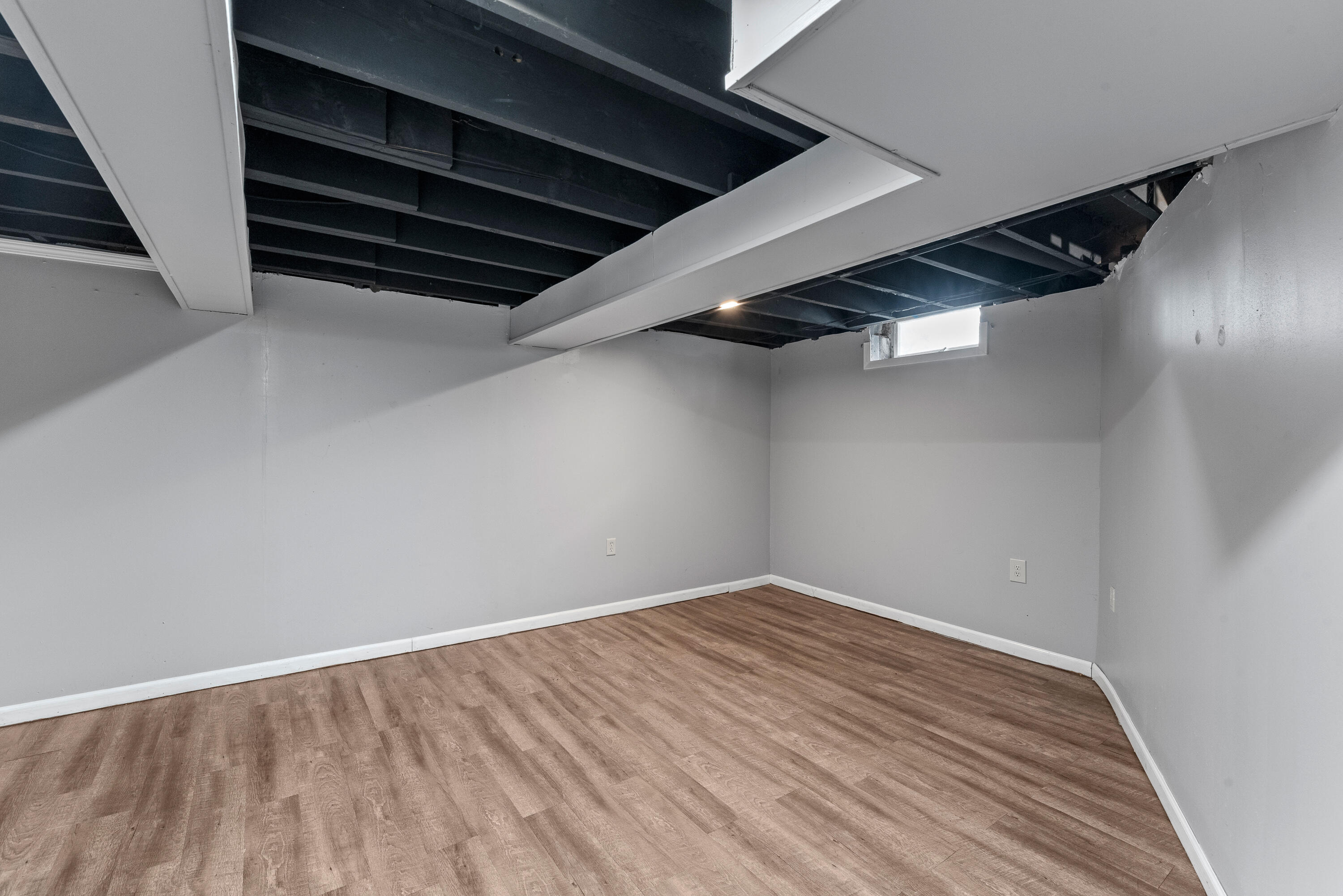 W174N9287 Joper Road Menomonee Falls, WI 53051 - Photo 26 of 31 W174N9287 Joper Rd-14