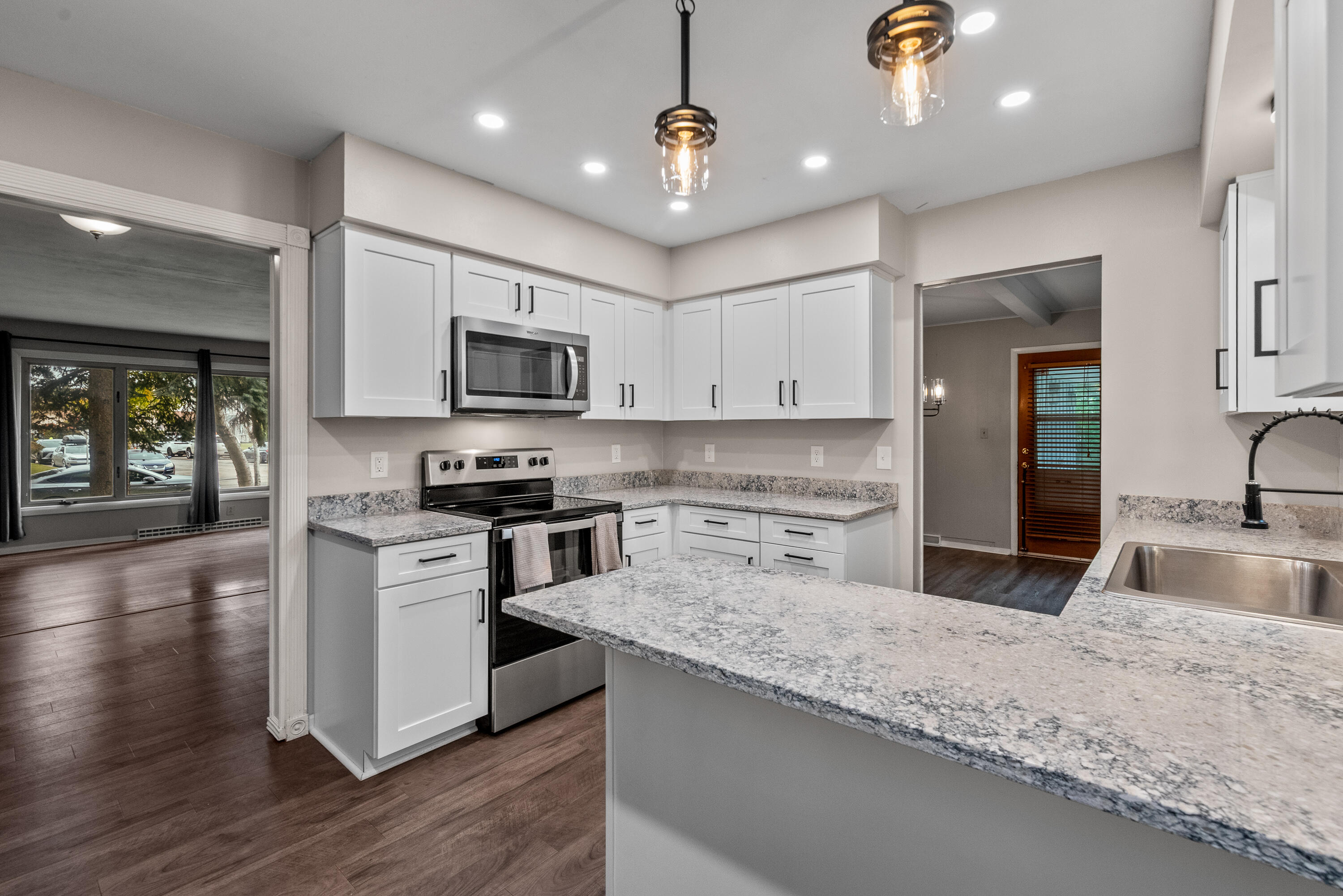 W174N9287 Joper Road Menomonee Falls, WI 53051 - Photo 7 of 31 W174N9287 Joper Rd-13