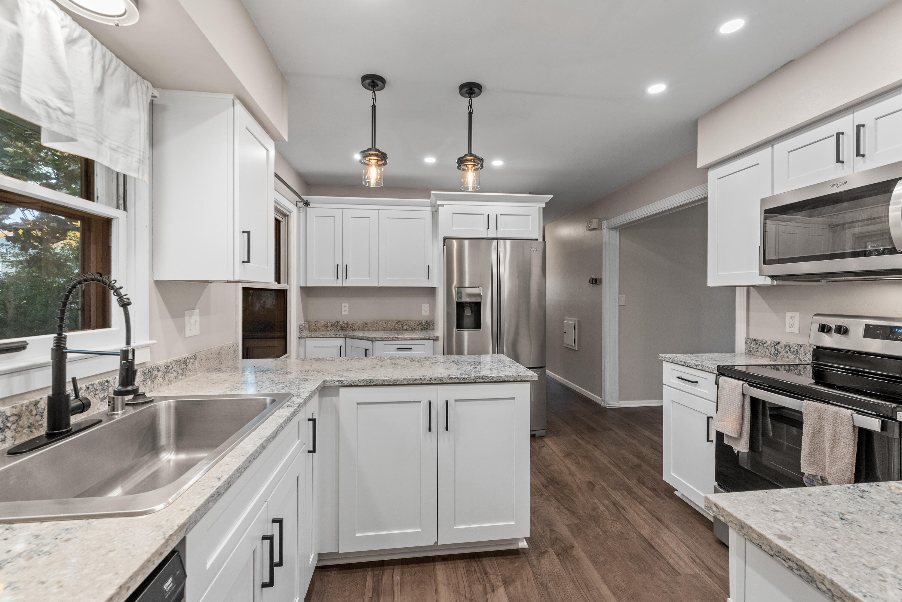 W174N9287 Joper Road Menomonee Falls, WI 53051 - Photo 9 of 31 W174N9287 Joper Rd-12