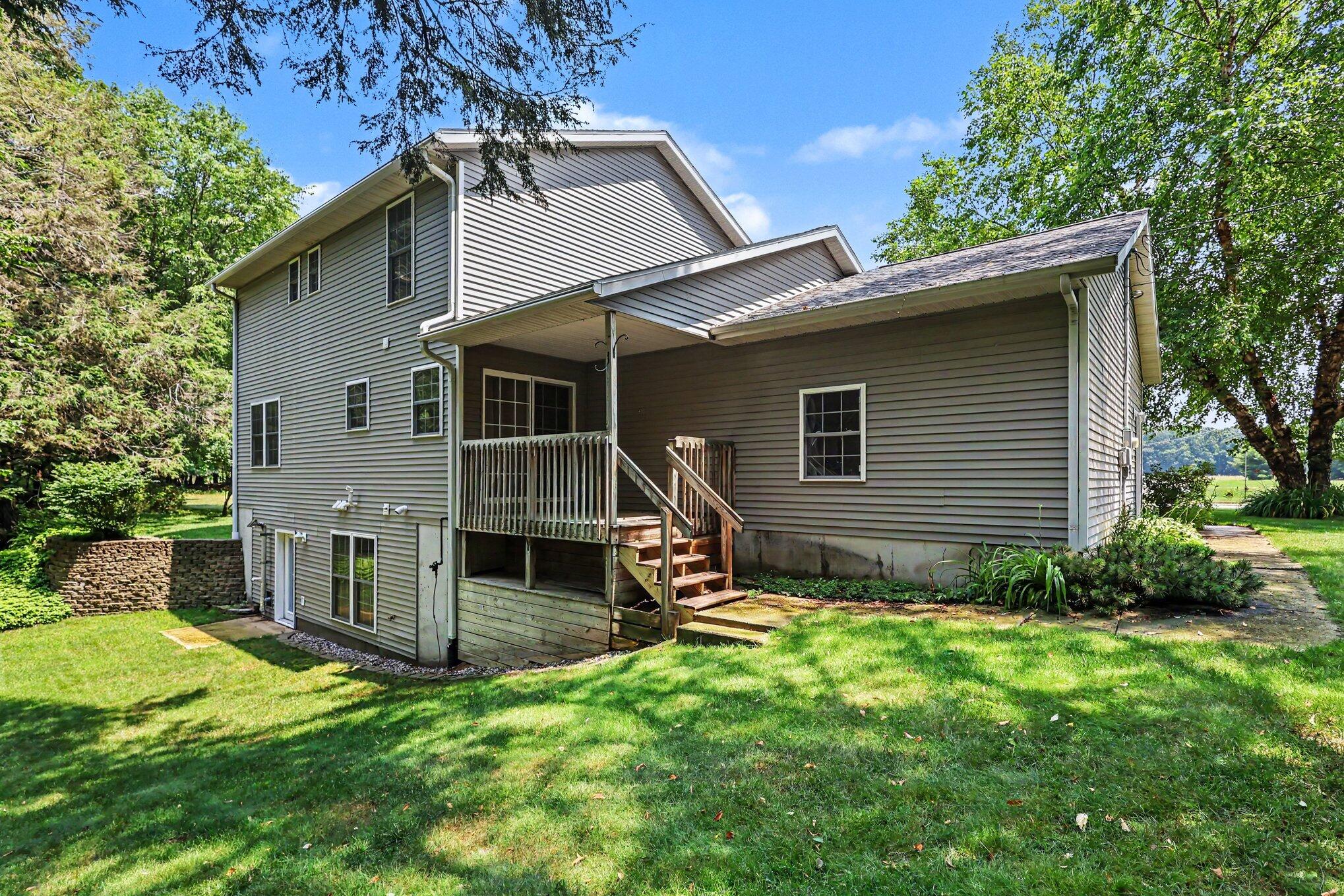 7222 Hancock Road Montague, MI 49437 - Photo 2 of 33 026_file_5709