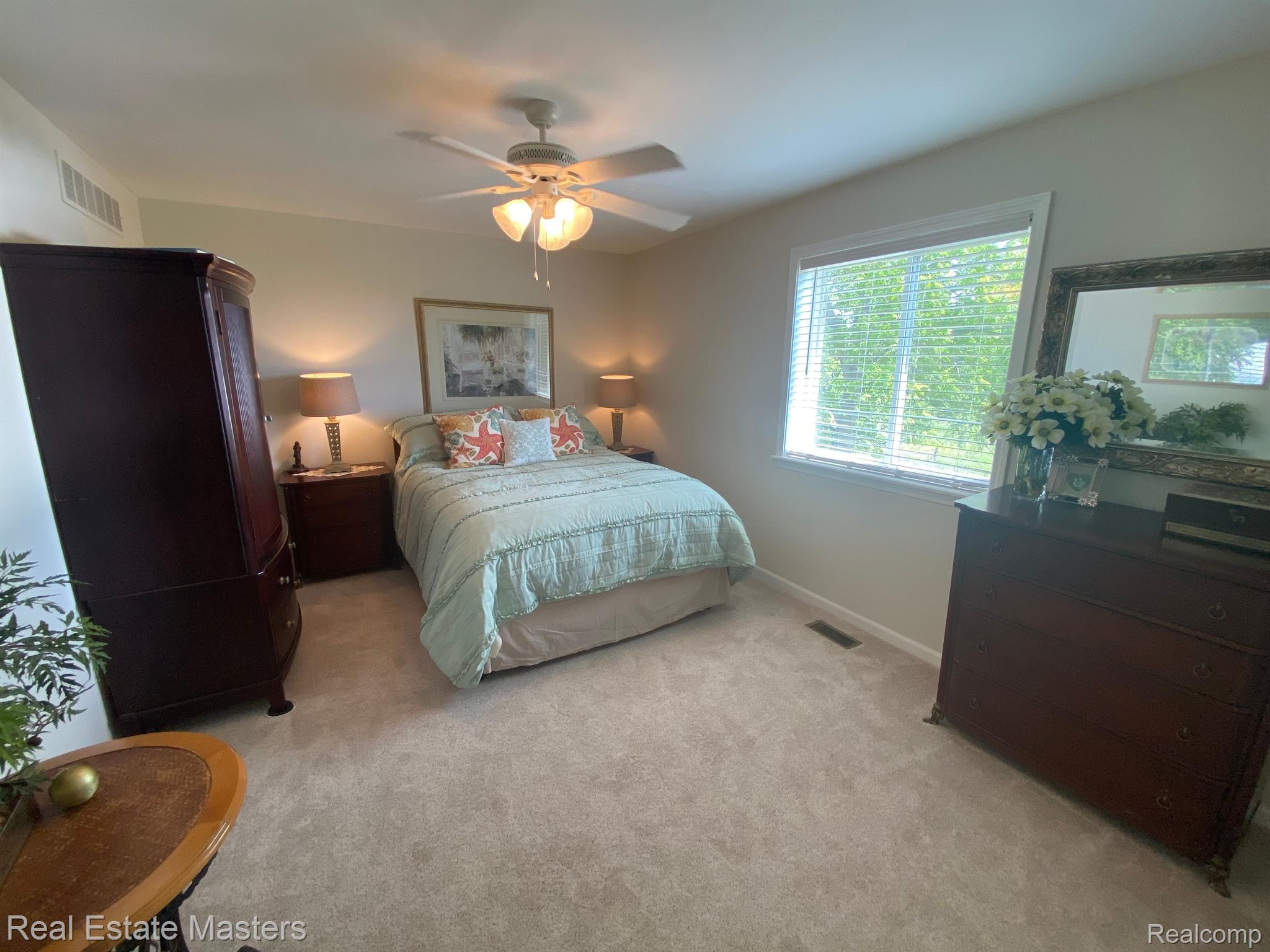 10338 Brennan Road Avoca, MI 48006 - Photo 47 of 82 Guest House Bedroom