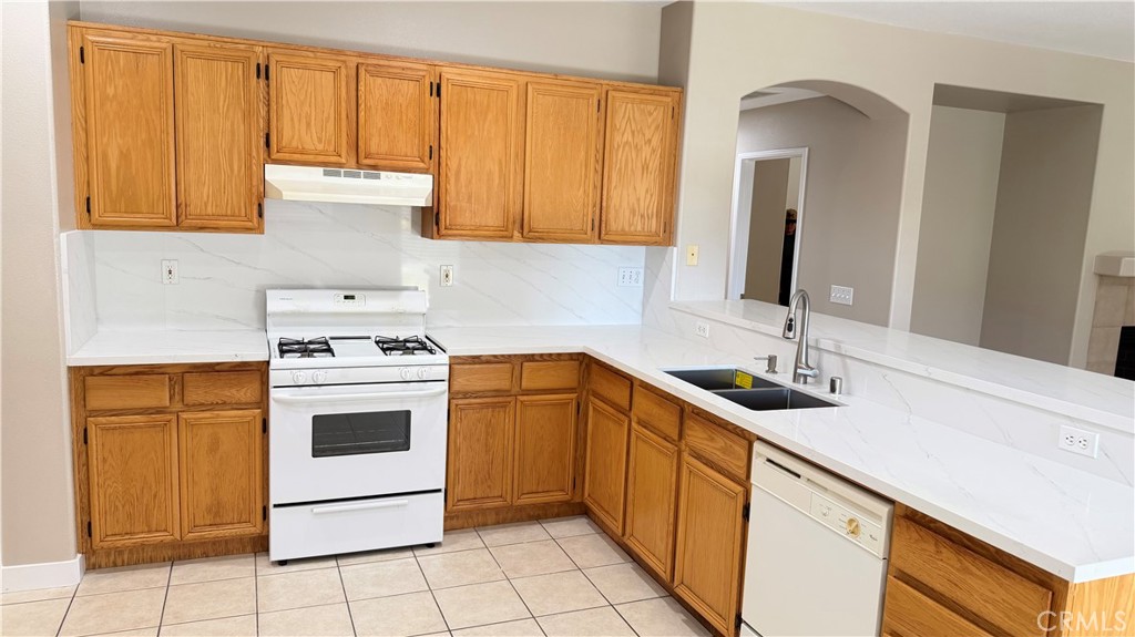 7941 La Crosse Way Riverside, CA 92508 - Photo 11 of 36 Gallery Image 11