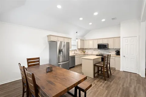 $375,000 | 2404 Bowman Avenue, Mansfield, TX 76063