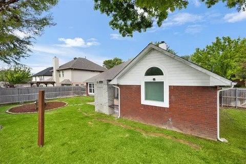 $375,000 | 2404 Bowman Avenue, Mansfield, TX 76063