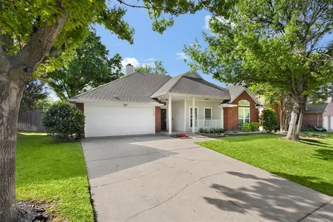 $375,000 | 2404 Bowman Avenue, Mansfield, TX 76063