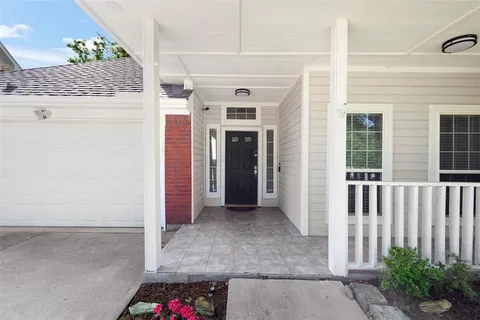 $375,000 | 2404 Bowman Avenue, Mansfield, TX 76063