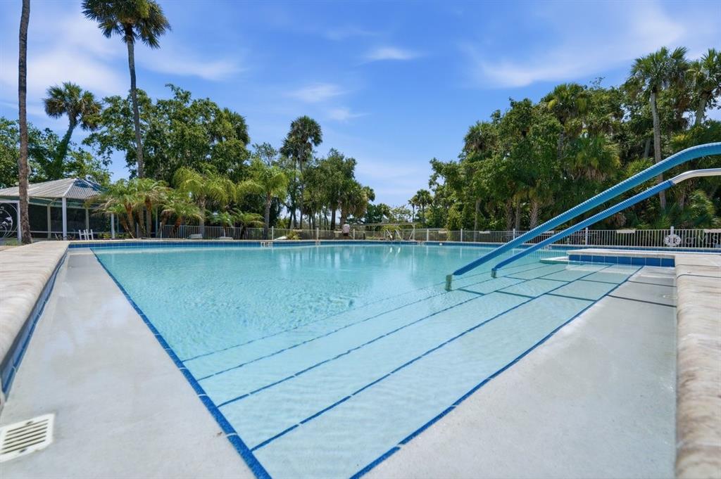 304 Portside Lane Edgewater, FL 32141 - Photo 5 of 70
