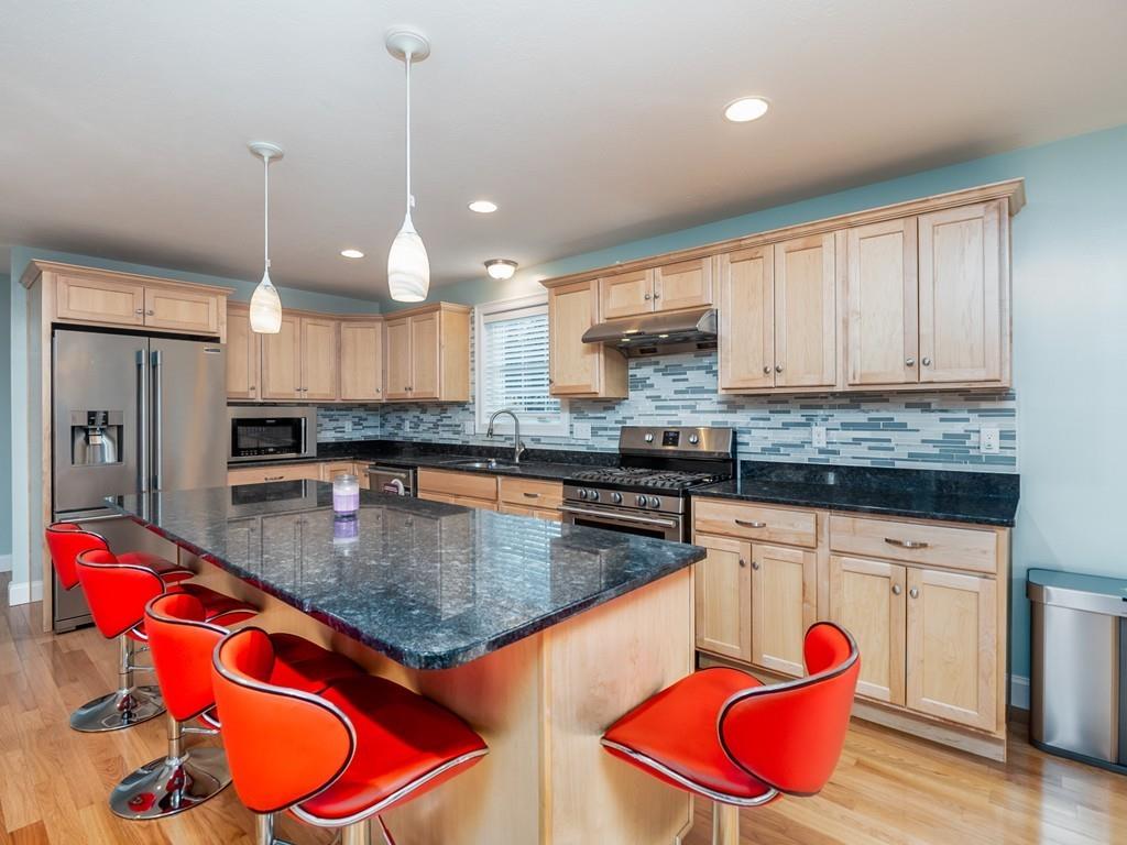 20 Old Pasture Road Dracut, MA 01826 - Photo 5 of 37 Gallery Image 5
