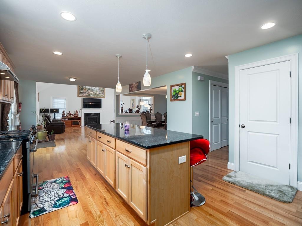 20 Old Pasture Road Dracut, MA 01826 - Photo 8 of 37 Gallery Image 8