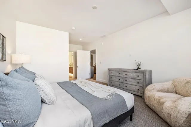 $2,375,000 | 38460 Hwy 6 Avon Co 81620, Unit 424, Avon, CO 81620