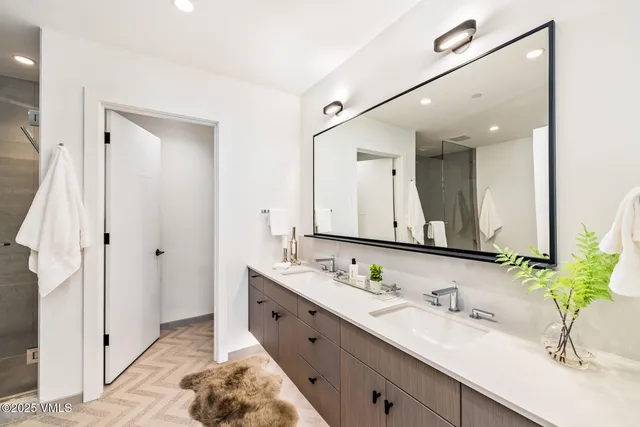 $2,375,000 | 38460 Hwy 6 Avon Co 81620, Unit 424, Avon, CO 81620