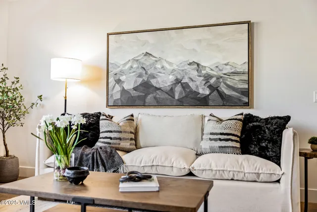 $2,375,000 | 38460 Hwy 6 Avon Co 81620, Unit 424, Avon, CO 81620