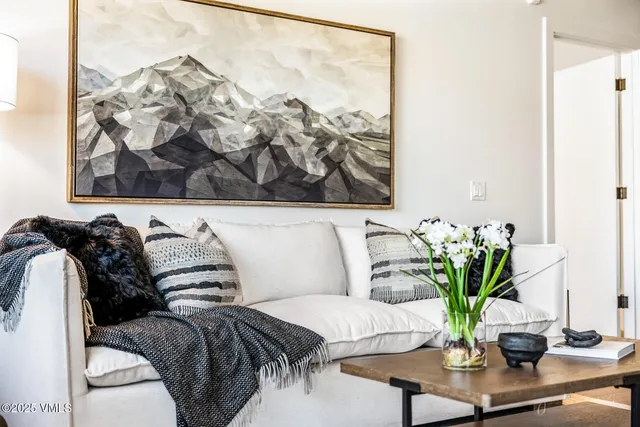 $2,375,000 | 38460 Hwy 6 Avon Co 81620, Unit 424, Avon, CO 81620