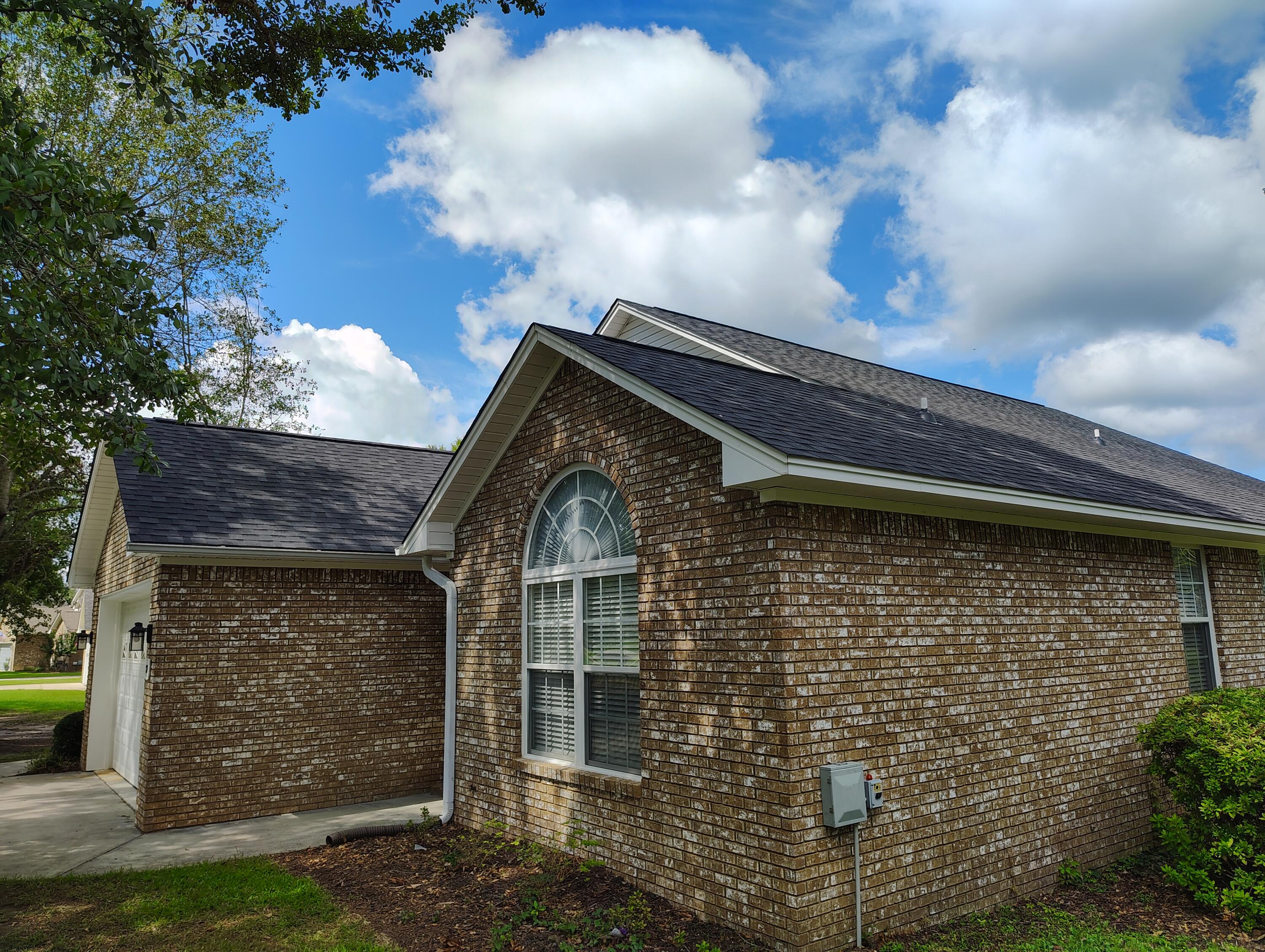 29 Lake Arbu Drive Manning, SC 29102 - Photo 6 of 54 IMG_20250821_113759165_HDR
