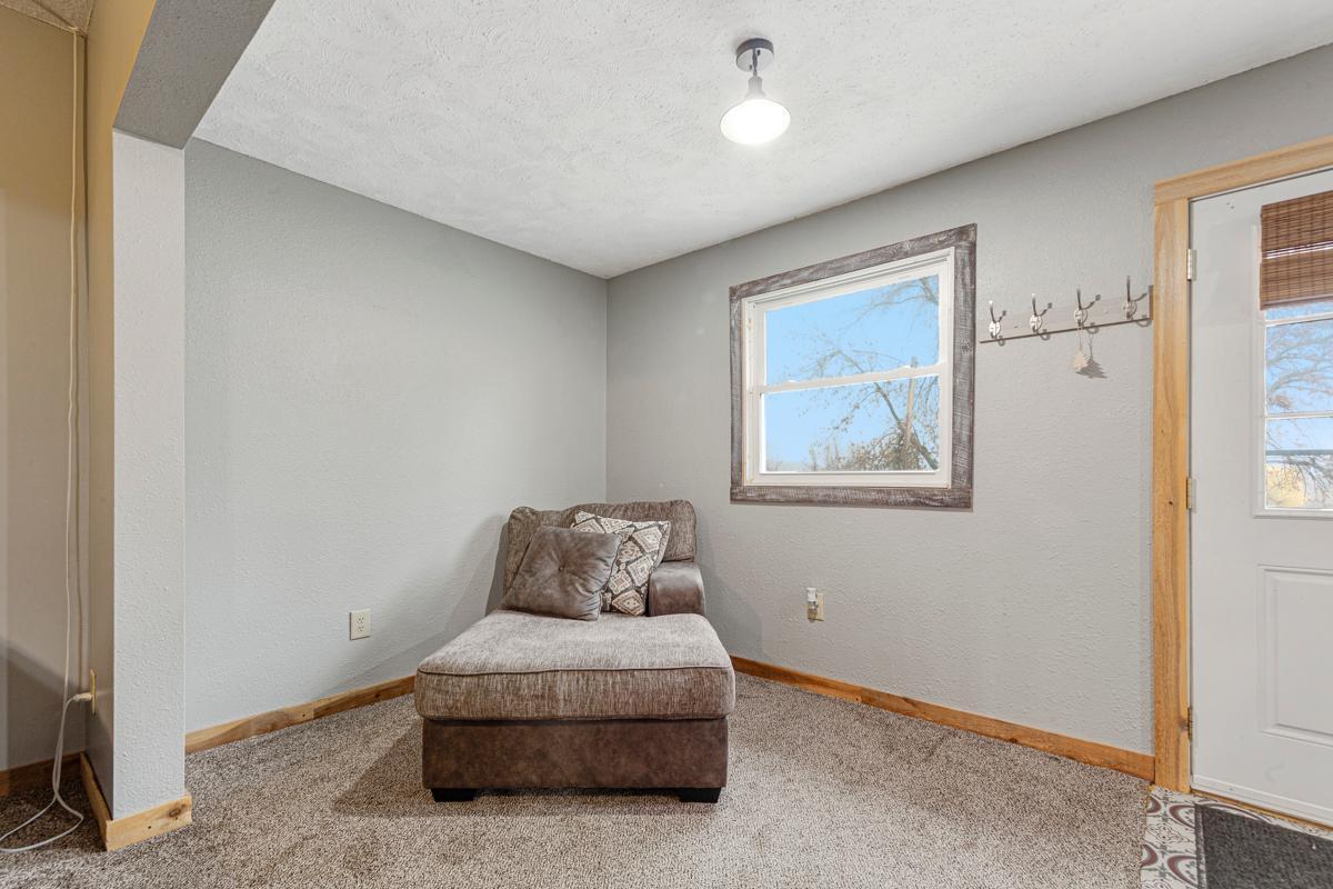 303 3rd Street North Ellendale, MN 56026 - Photo 12 of 38