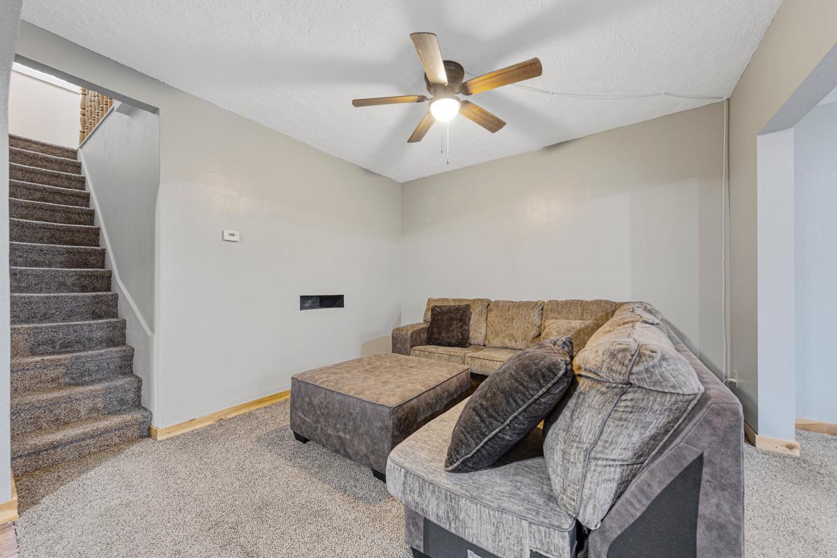 303 3rd Street North Ellendale, MN 56026 - Photo 15 of 38