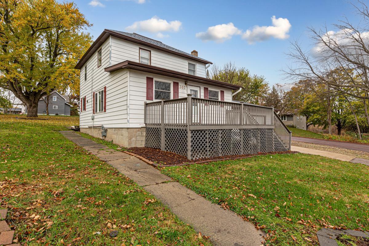 303 3rd Street North Ellendale, MN 56026 - Photo 2 of 38