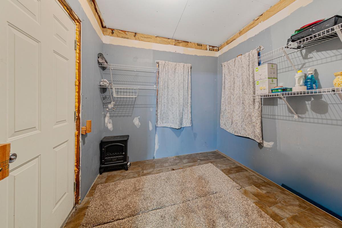 303 3rd Street North Ellendale, MN 56026 - Photo 23 of 38