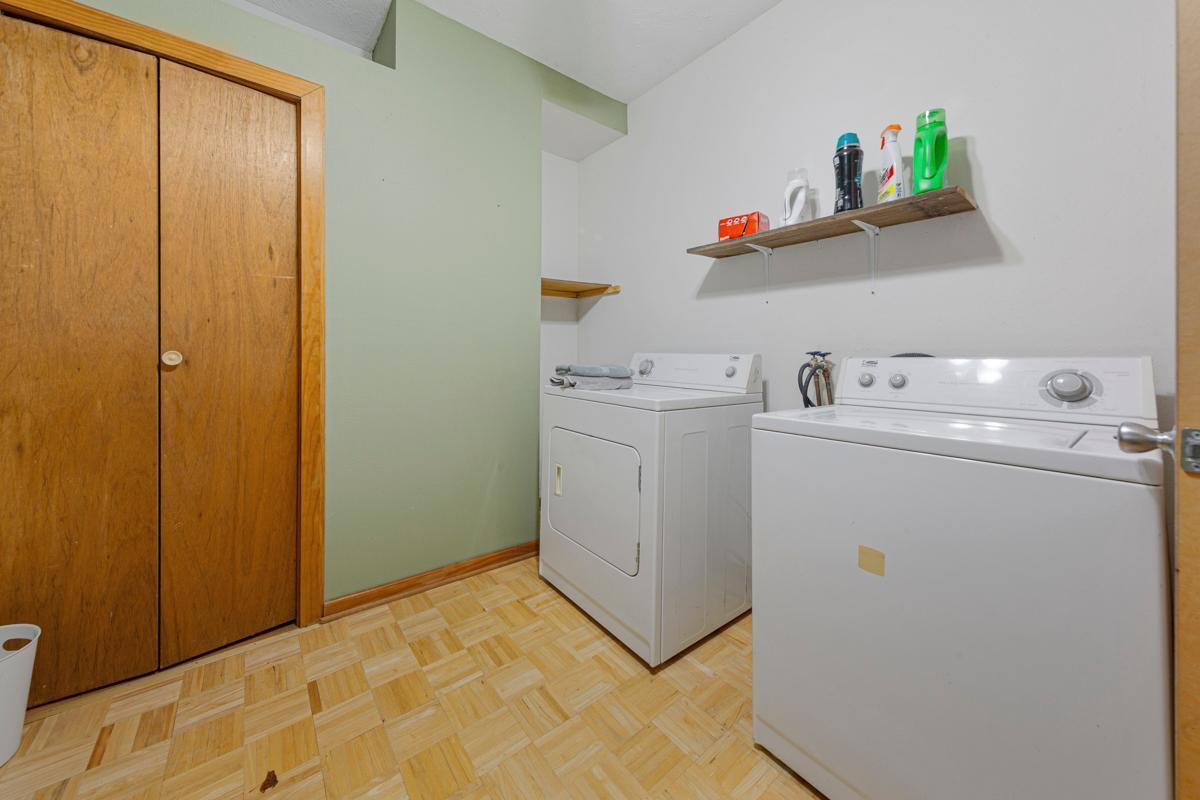 303 3rd Street North Ellendale, MN 56026 - Photo 25 of 38