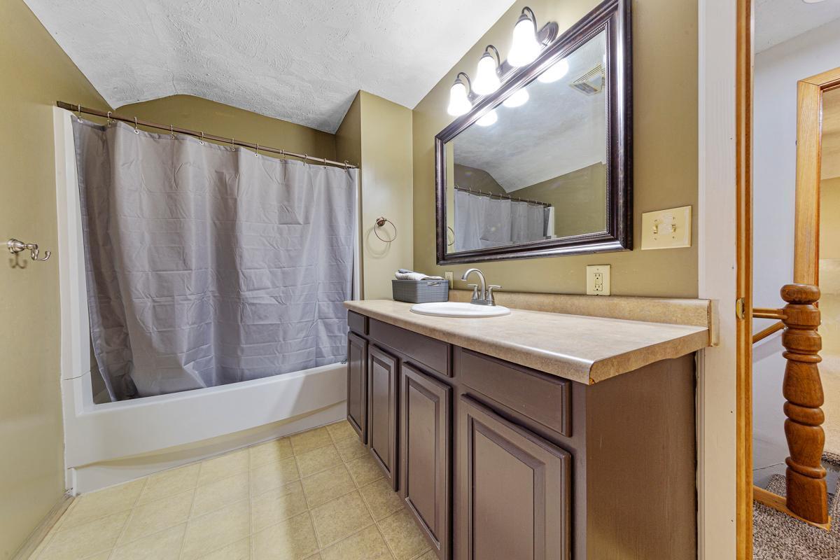 303 3rd Street North Ellendale, MN 56026 - Photo 28 of 38