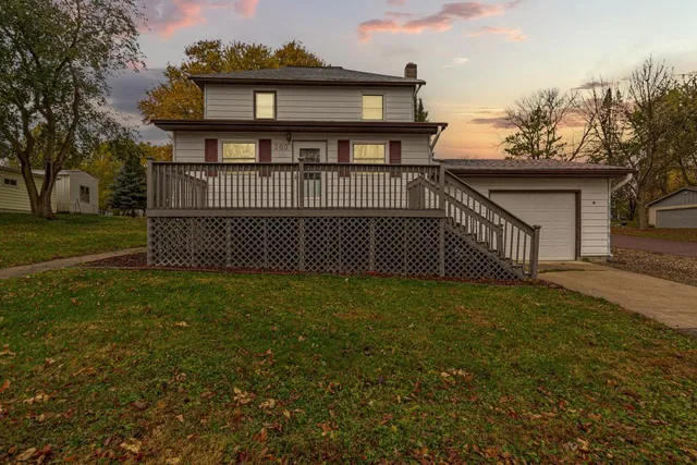 $179,900 | 303 3rd Street North, Ellendale, MN 56026