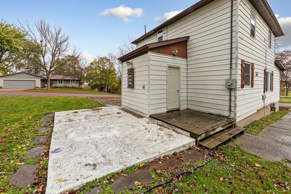 303 3rd Street North Ellendale, MN 56026 - Photo 6 of 38