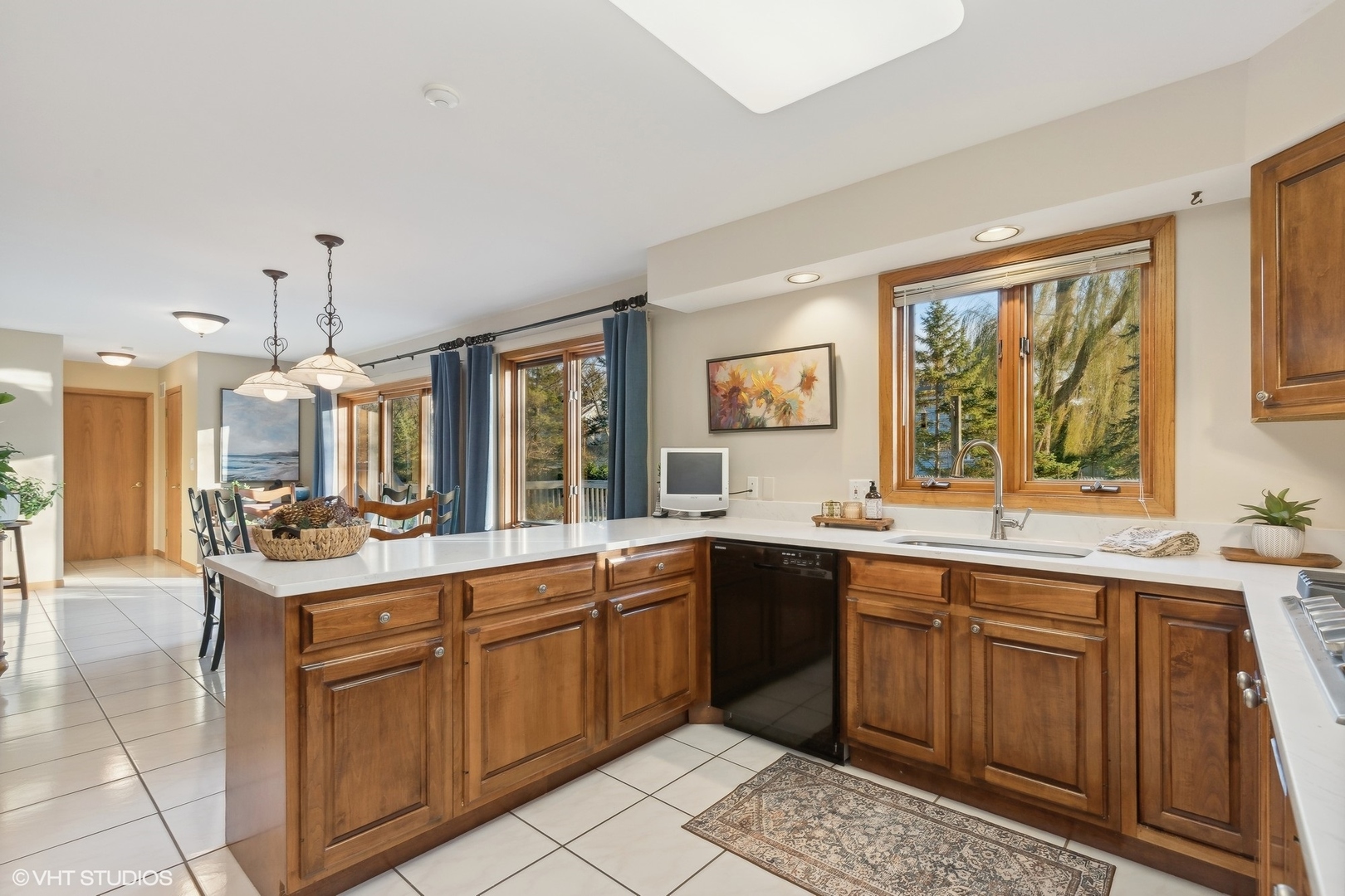 914 Atkinson Road Lake Bluff, IL 60044 - Photo 14 of 42 Gallery Image 14