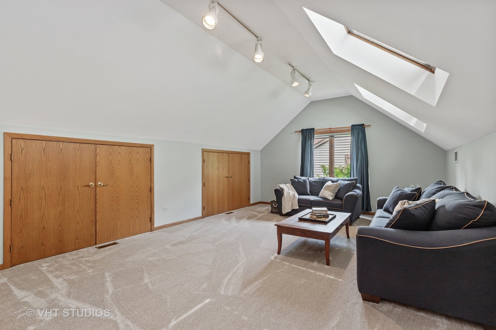 914 Atkinson Road Lake Bluff, IL 60044 - Photo 21 of 42 Gallery Image 21