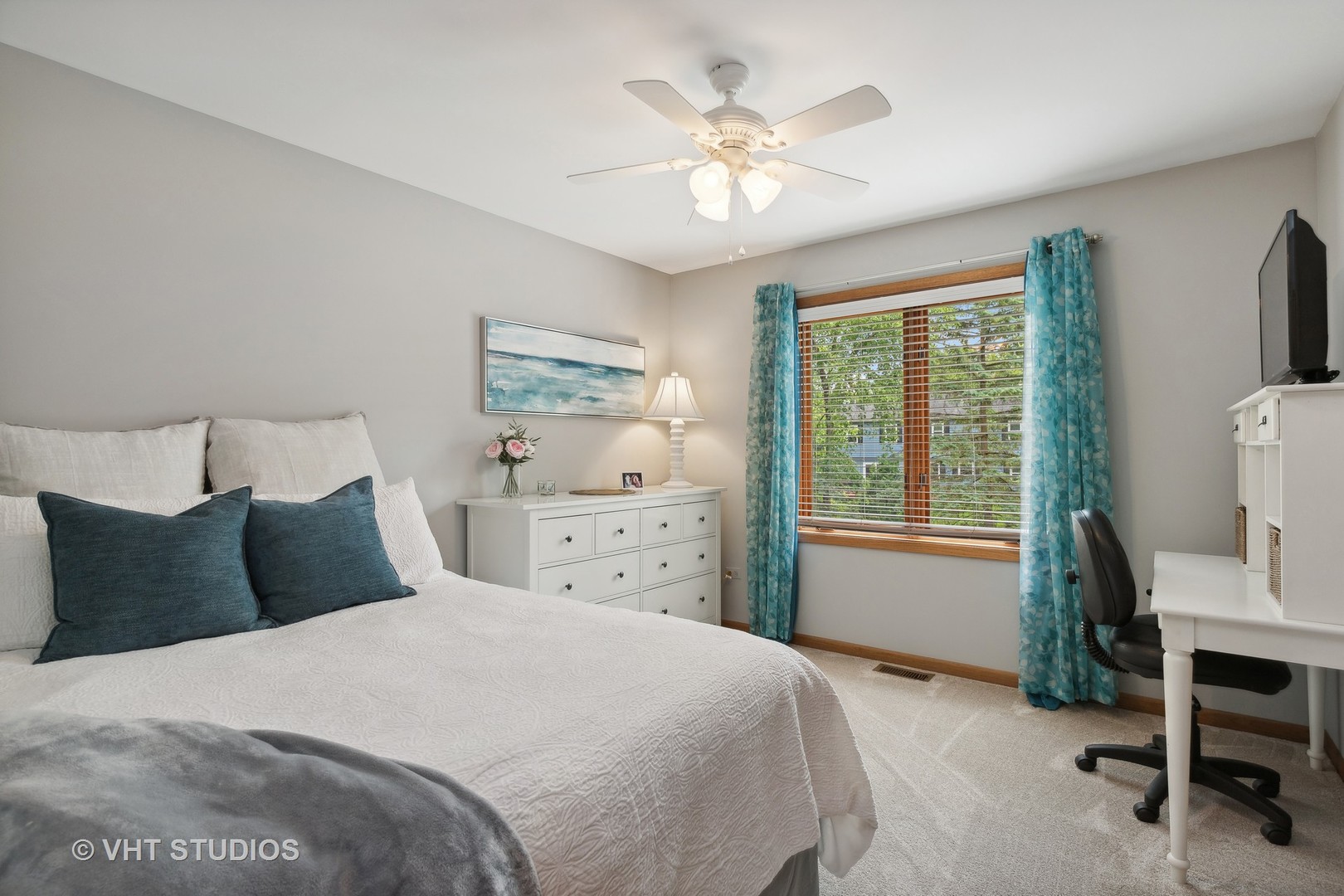 914 Atkinson Road Lake Bluff, IL 60044 - Photo 26 of 42 Gallery Image 26
