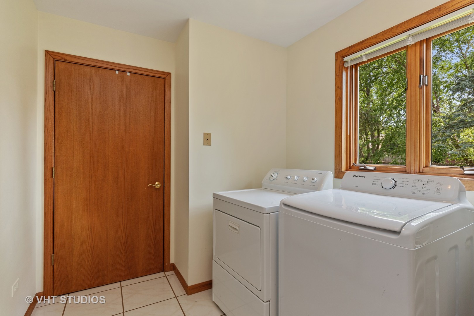 914 Atkinson Road Lake Bluff, IL 60044 - Photo 30 of 42 Gallery Image 30