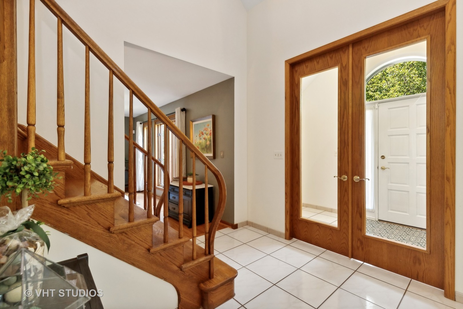 914 Atkinson Road Lake Bluff, IL 60044 - Photo 8 of 42 Gallery Image 8