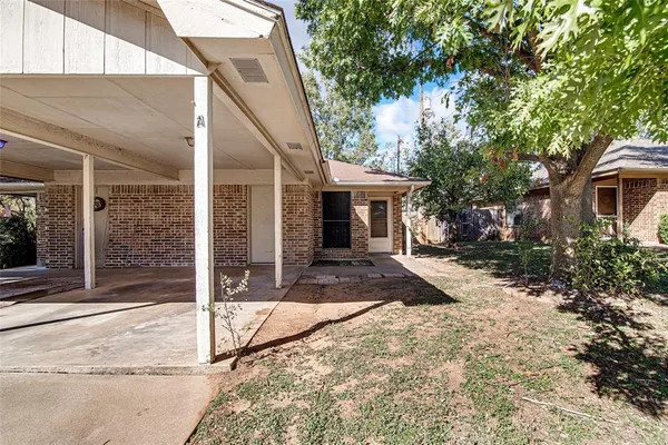 $1,250 | 1312 Ridge Run Street, Unit A, Cleburne, TX 76033