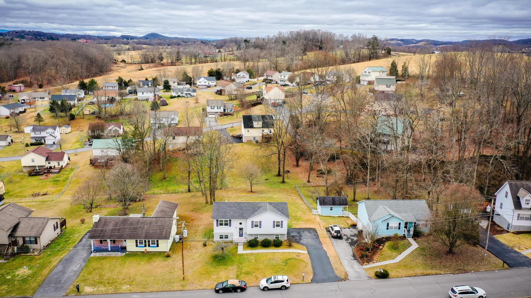 229 Ridgeview Drive Johnson City, TN 37615 - Photo 40 of 43 102