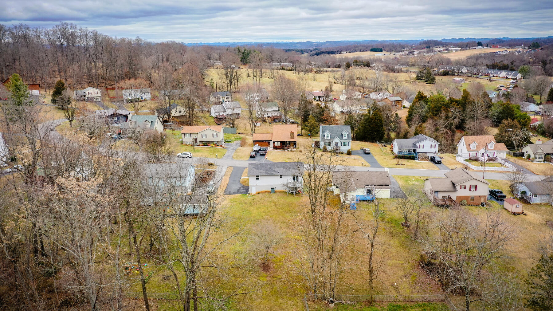 229 Ridgeview Drive Johnson City, TN 37615 - Photo 42 of 43 104