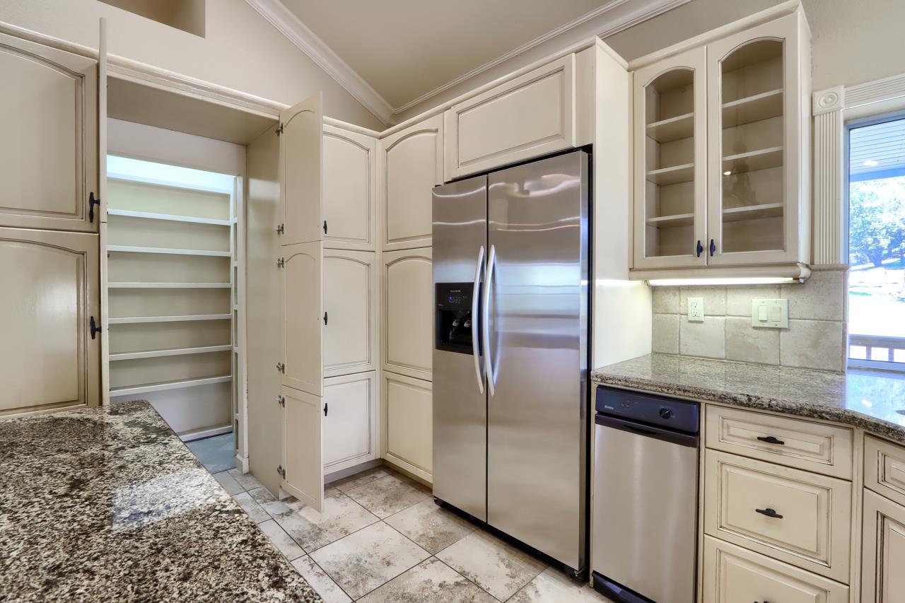 46580 Vista Del Rio Drive Oakhurst, CA 93644 - Photo 20 of 82
