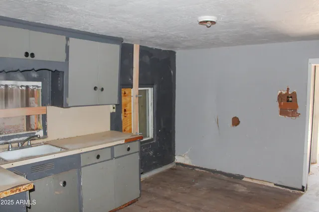 $149,900 | 2116 West Hadley Street, Phoenix, AZ 85009