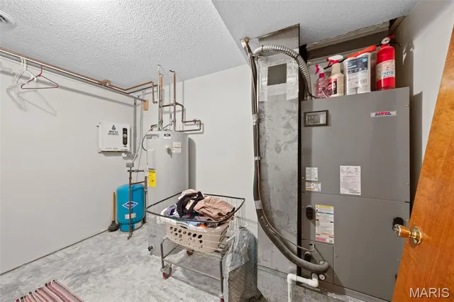 $614,900 | 5563 East Anding Drive, Catawissa, MO 63015