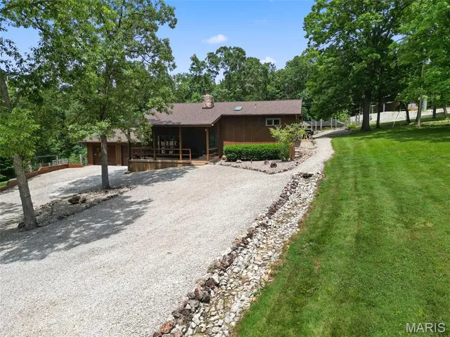 $614,900 | 5563 East Anding Drive, Catawissa, MO 63015
