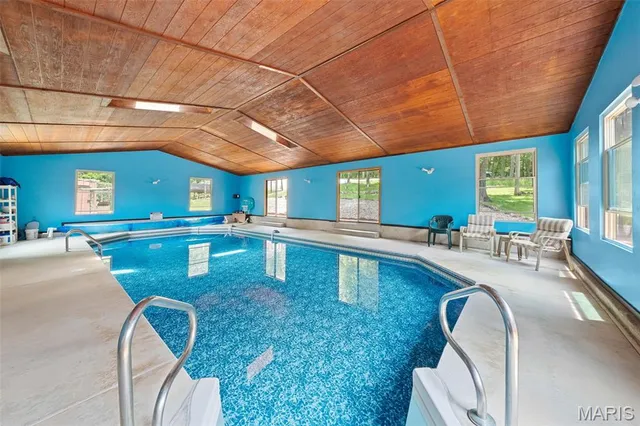 $614,900 | 5563 East Anding Drive, Catawissa, MO 63015