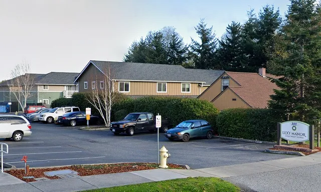 $943 | 300 Northeast 7th Avenue, Oak Harbor, WA 98277