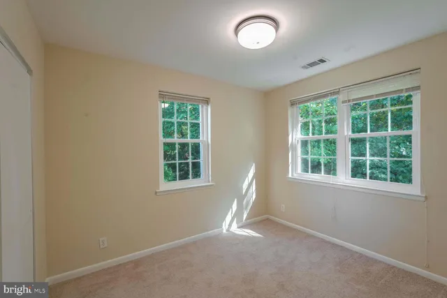 $2,350 | 2601 South Walter Reed Drive, Unit B, Arlington, VA 22206