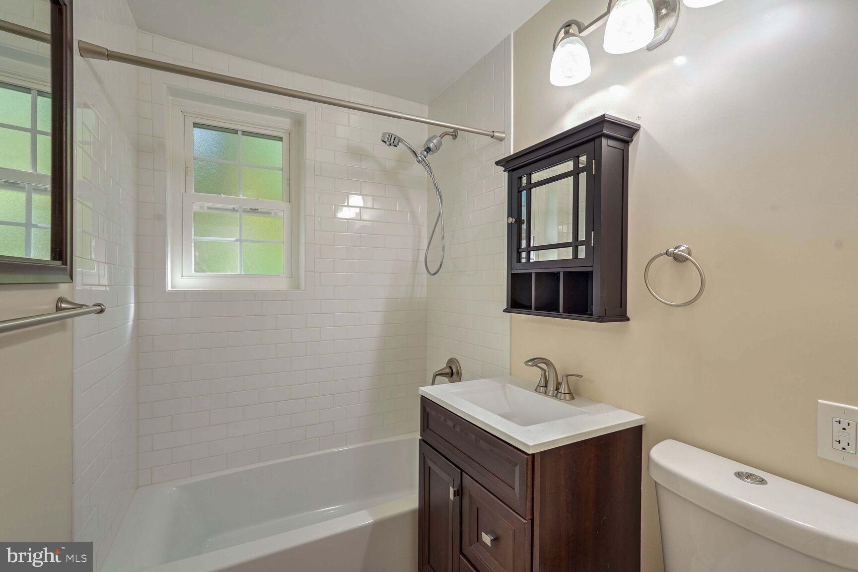 2601 South Walter Reed Drive, Unit B Arlington, VA 22206 - Photo 9 of 17