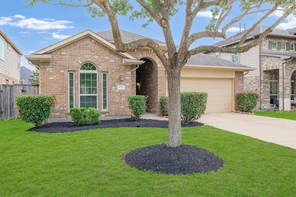 $415,000 | 4207 Astoria Manor Lane, Fulshear, TX 77441