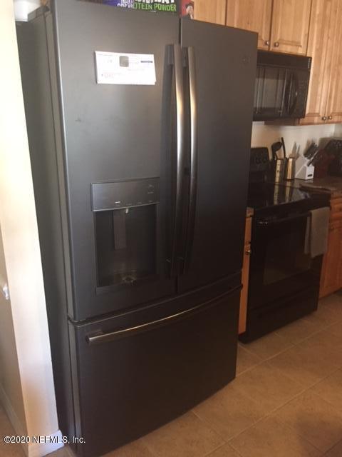 1245 Southwest 9th Road, Unit 302 Gainesville, FL 32601 - Photo 8 of 20 Whirlpool 3 door refrigerator
