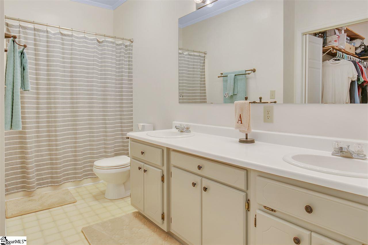 4000 Greenpond Road Gray Court, SC 29645 - Photo 14 of 36