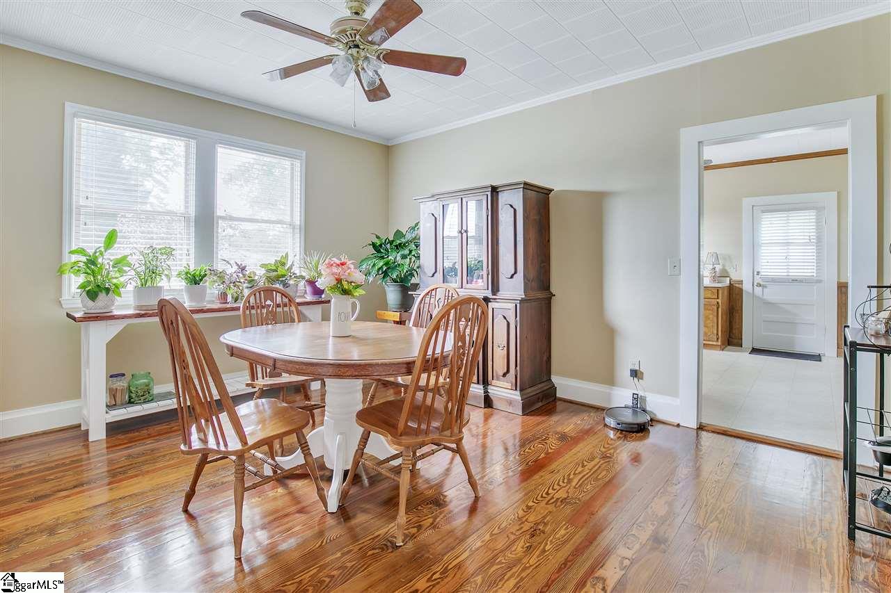4000 Greenpond Road Gray Court, SC 29645 - Photo 5 of 36