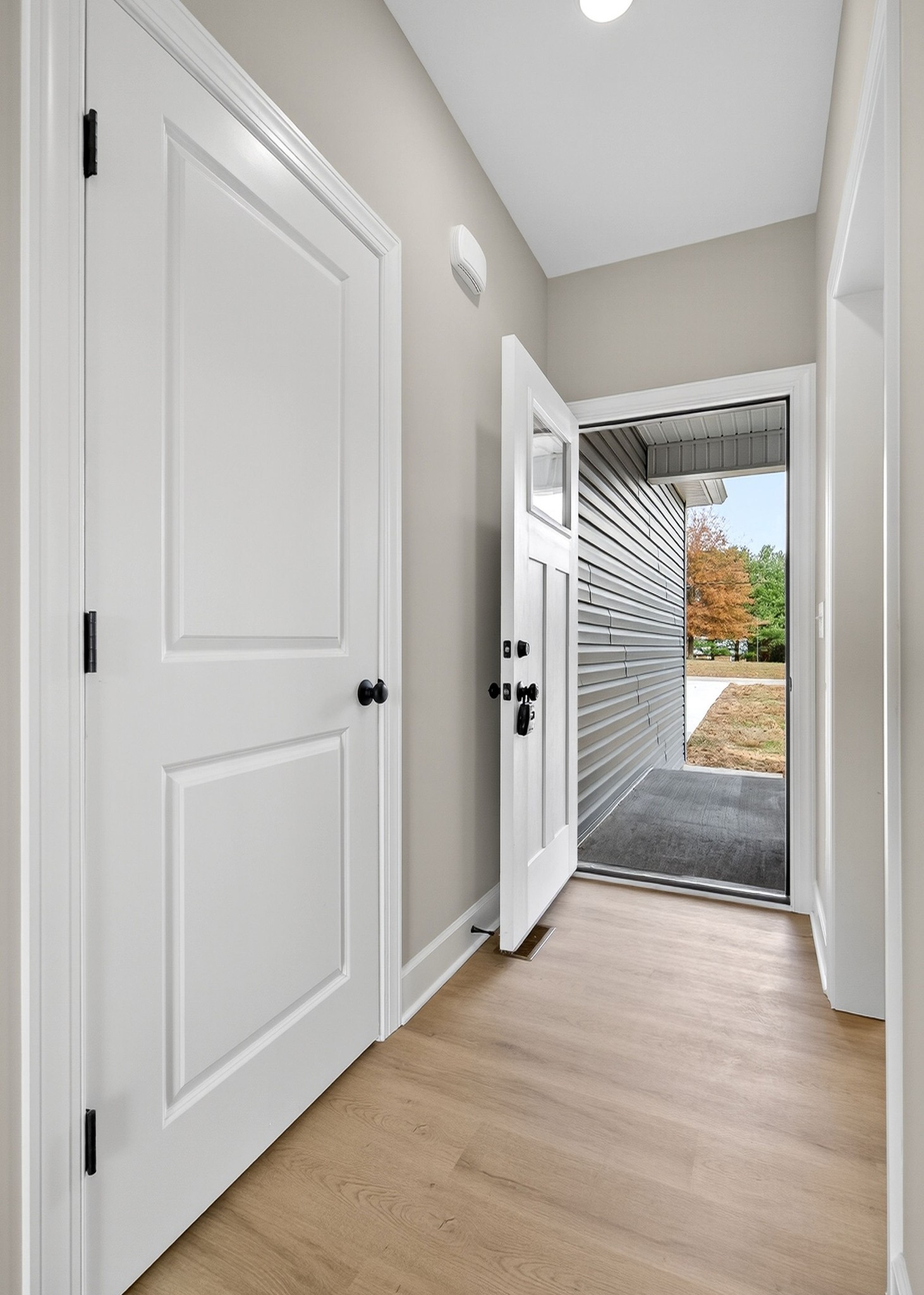 774 C Rody Road McMinnville, TN 37110 - Photo 2 of 40 a view of entryway with wooden floor