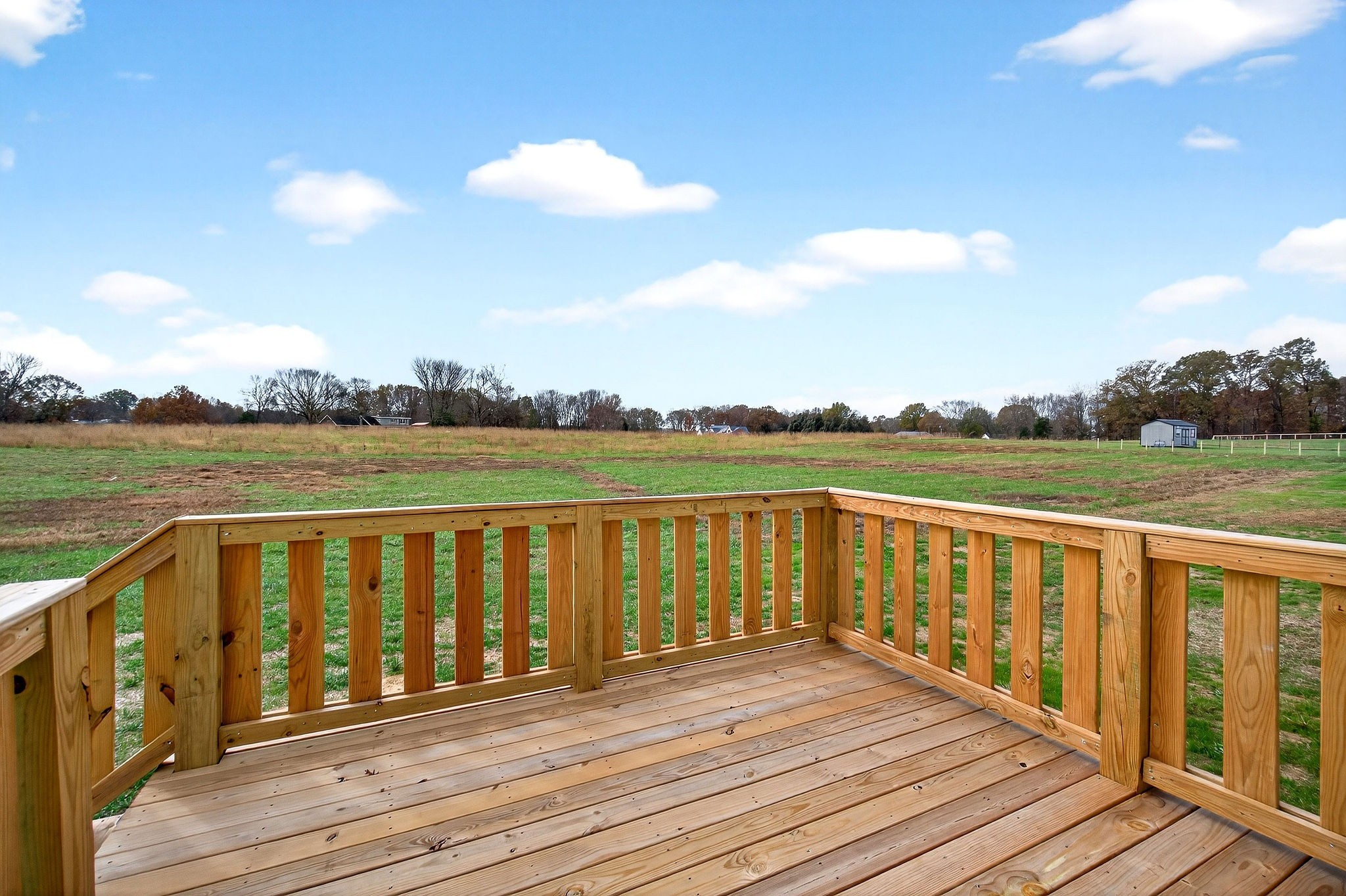 774 C Rody Road McMinnville, TN 37110 - Photo 33 of 40 a view of wooden deck and city view
