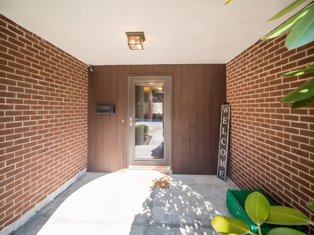 33 Country Club Road, Unit 33 Peabody, MA 01960 - Photo 3 of 41 Gallery Image 3