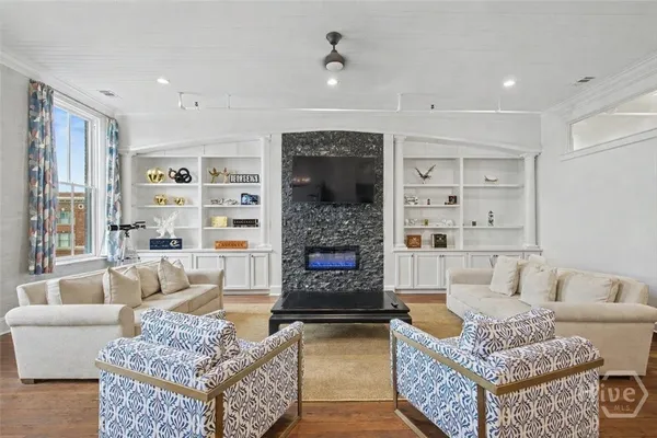 $1,195,000 | 101 Barnard Street, Unit 301, Savannah, GA 31401